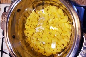بورشت الصوم - وصفة البورش الأوكرانية وصفة بورشت لذيذة خالية من الدهون